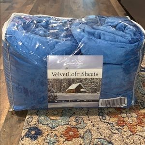 Berkshire Blanket VelvetLoft Full Sheet Set